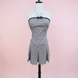 green emerald velvet dress Motel Strapless Tailored Pleated Mini Dress main image 1